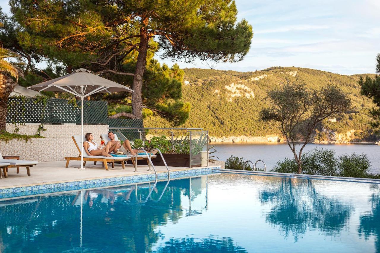 Akrotiri Beach Resort Hotel - Adult Friendly Paleokastritsa Luaran gambar The swimming pool at the hotel