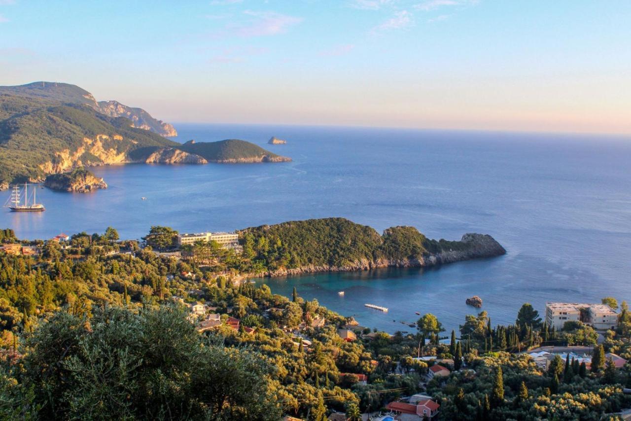 Akrotiri Beach Resort Hotel - Adult Friendly Paleokastritsa Luaran gambar View of the Gulf of Tigullio from the town of Rapallo