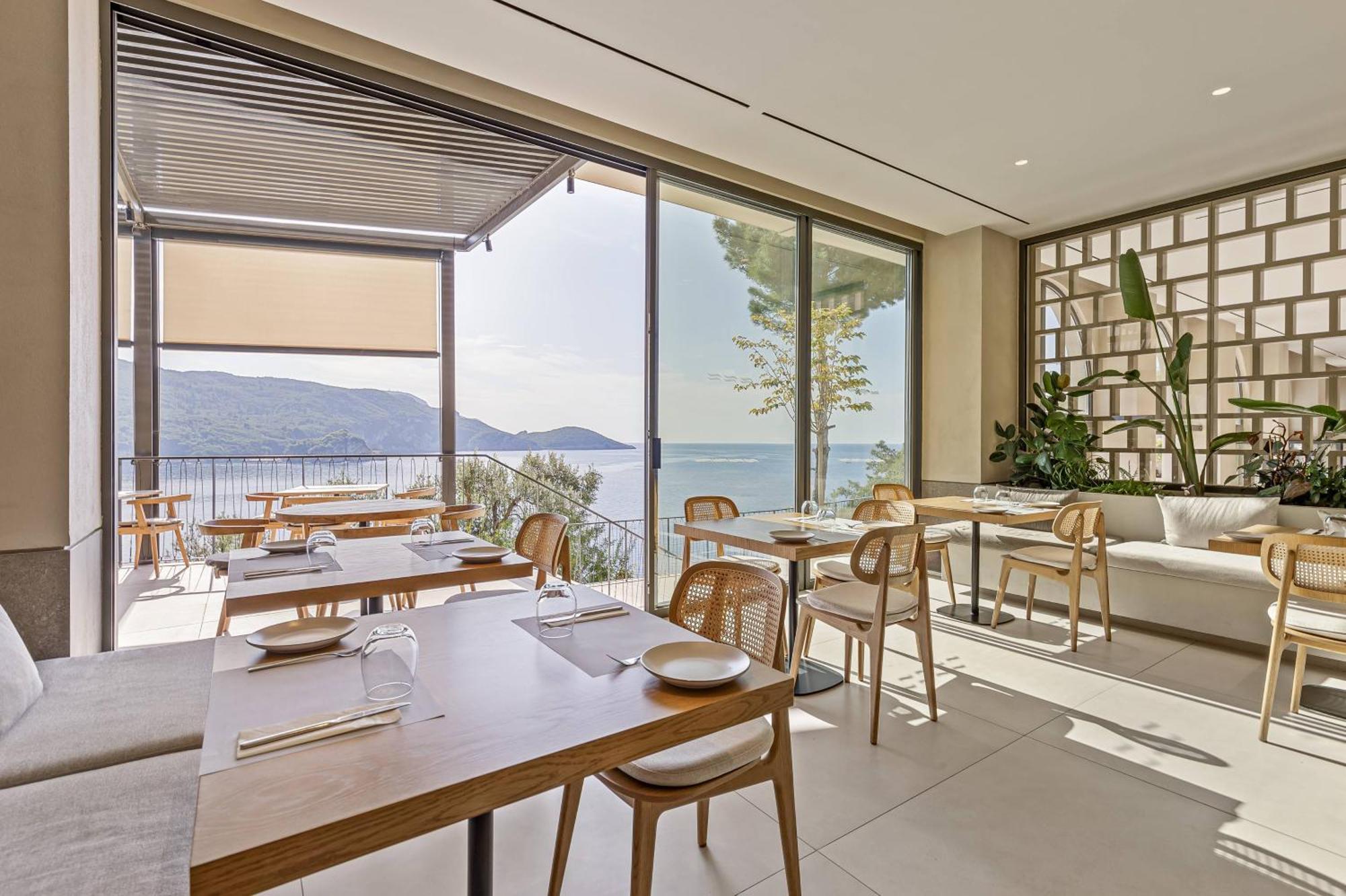 Akrotiri Beach Resort Hotel - Adult Friendly Paleokastritsa Luaran gambar Restaurant